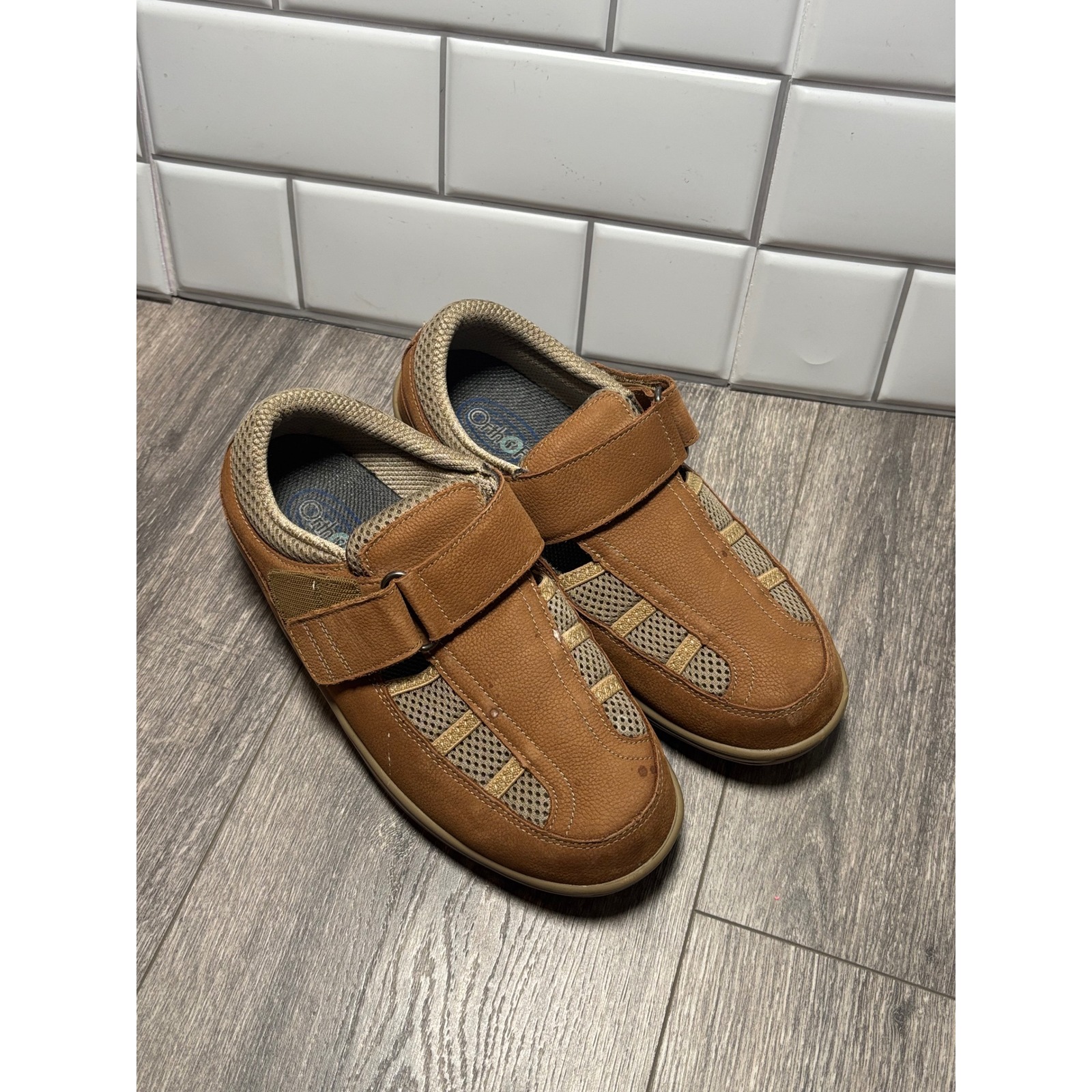 Orthofeet Women's Fisherman Tan Leather Comfort Sandal 6.5d Wide — image 2 of 8